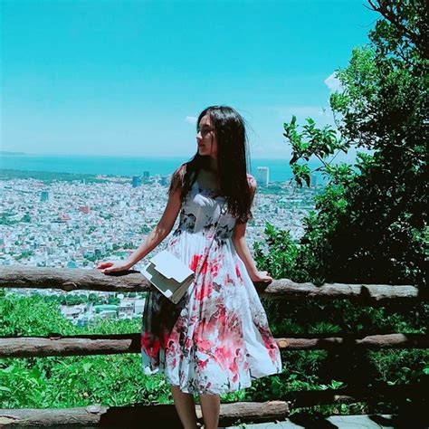 N Streamer Maroc Xinh P V Hot Kh Ng K M G Pewpew Trong C Ng Ng