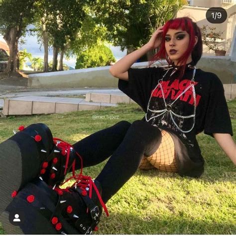 Egirl Outfit Inspo | Summer goth outfits, Hot goth girls, Grunge outfits