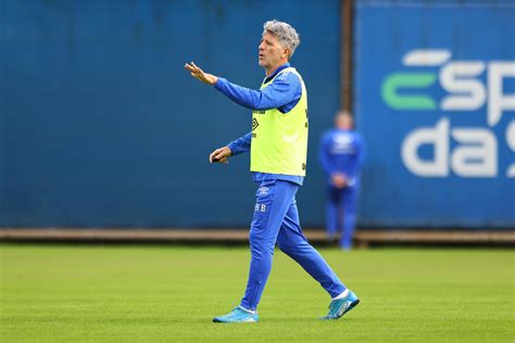 Renato Gaúcho comanda trabalho tático e Grêmio finaliza preparação