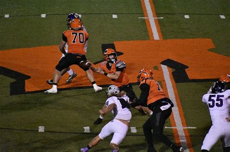 Warren Lumberjacks Beat Ozark Hillbillies 45 7 Advance To 4a