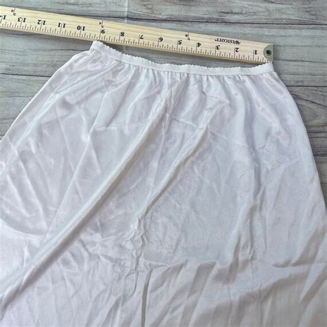 Vintage Shadowline Half Slip Pink Nude Small Gem