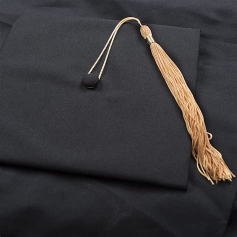 Graduation Cap Tassel Grads Market