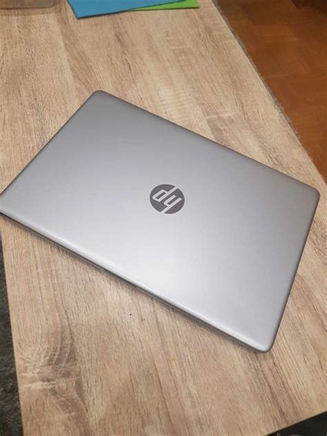 Laptop HP 250 G8 I3 1115G4 12GB 256GB SSD IntelUHD 15 6FHD Win 10