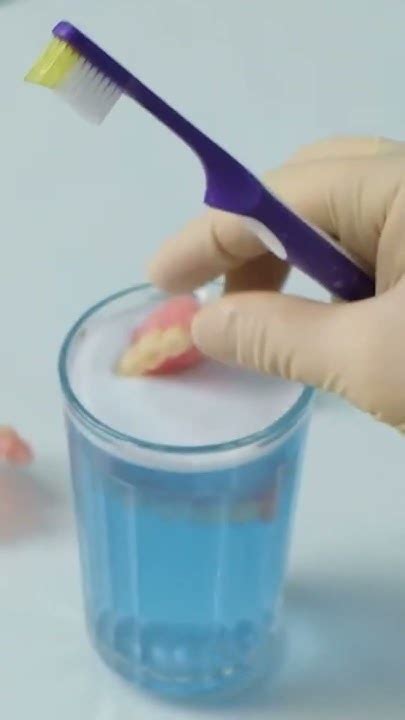 💊😀СПОСОБ ЕСТЬ!👨‍⚕️Специальные таблетки для очищения съемных зубных ...