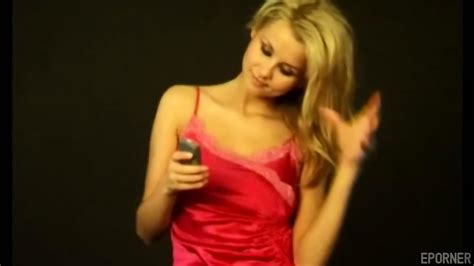 Lovely Girl Shows Tits