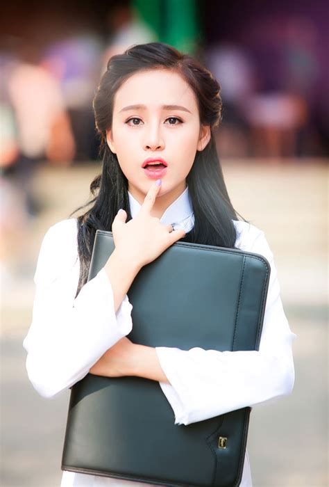 Hot girl Việt tinh khôi trong tà áo dài trắng Titanic Nơi mọi thứ được chia sẻ