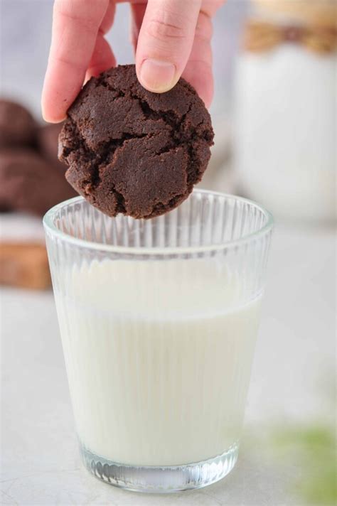 chocolate butter cookies   mom