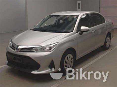 Toyota Axio Hybrid X For Sale In Baridhara Bikroy