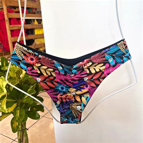 Bikini Bottom Brasilero Beach Corals