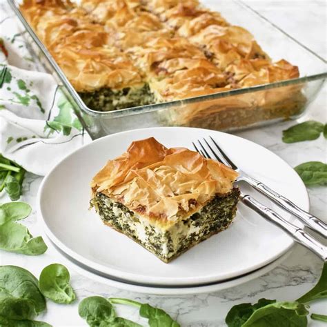 Spanakopita (Greek Spinach Pie) | Yummy Noises