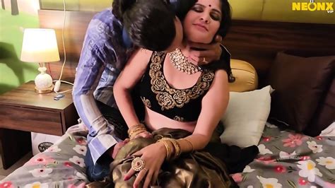 Hot Aunty Sex With Neighbour Boy