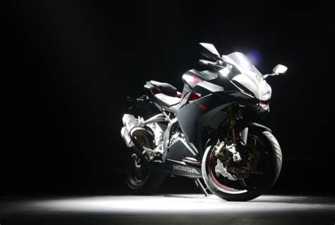 Pertama Kali Di Dunia Ahm Perkenalkan All New Honda Cbr Rr Di Indonesia