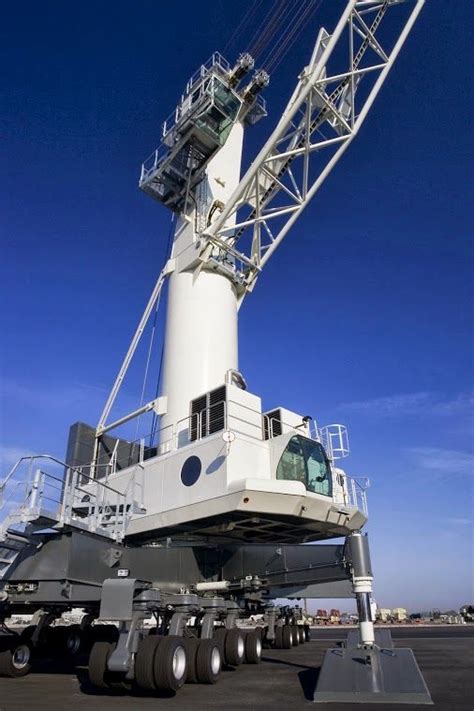 Liebherr - An LHM 400 on the test field #Liebherr #LHM400 #Mainpac # ...