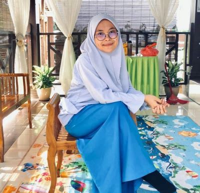 Awek Sekolah Nerd Kain Biru Sekolah Sentiasa Hot Tumbex