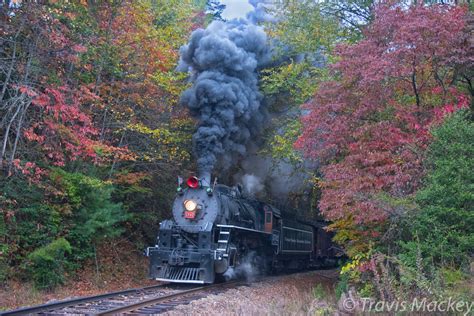 Great Smoky Mountains Railroad 1702 Leading The Nantahala Flickr