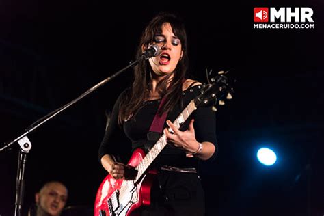 Bikini Kill Pabellón Oeste Las morras al frente Me hace ruido