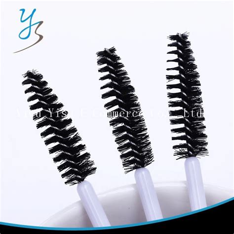 Щеточки для расчесывания ресниц и бровей, черная на белой ножке, 10 шт ...