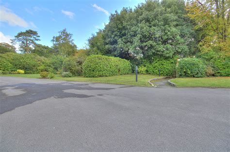 2 bedroom flat for sale, West Cliff Road, Bournemouth, BH4 8AY