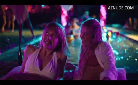 Pommelien Thijs Emma Moortgat Bikini Scene In High Tides Aznude