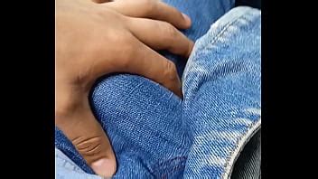 Se La Toca En El Bus XVIDEOS