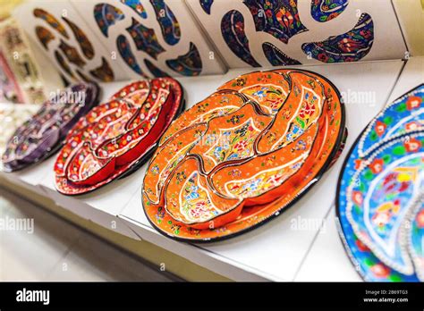 Uzbek ceramic tableware hi-res stock photography and images - Alamy