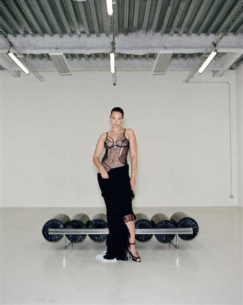 Les News Mode Lingerie De La Semaine Avec Ester Manas Skims