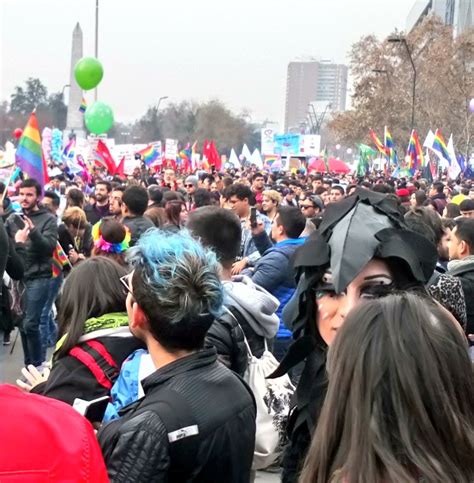 Marcha Por El Orgullo Gay Re Ne A Miles De Personas En Santiago