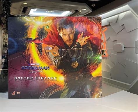 Hot Toys Mms Doctor Strange Collectible Figure Carousell