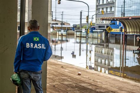 Enchente Em Porto Alegre Veja Imagens Da Cidade Após Queda No Nível Da