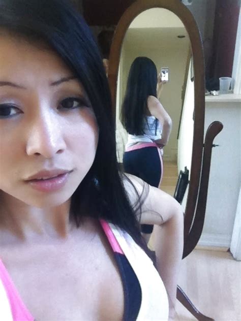 Hot Vietnamese Milf Photo X Vid
