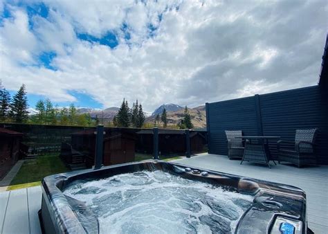 Hot Tub Pods Highland Holidays