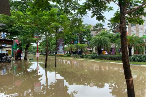 8 Kecamatan Terendam Banjir Walkot Kota Bekasi Lumpuh Hari Ini