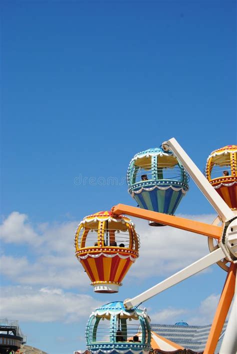 Hot Air Baloon Amusement Ride Editorial Stock Image Image Of Haunted Beach