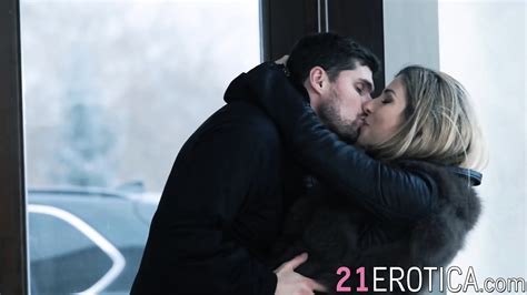 Sensual Girlfriend Takes An Anal Ride After Slow Fellatio