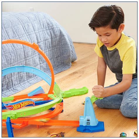 Hot Wheels Action Loop Cyclone Challenge Track Set Smyths Toys Uk