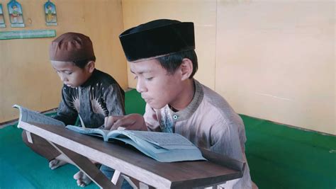 Laznas Wahdah Inspirasi Zakat Wiz Menyalurkan Sedekah Al Quran Ke