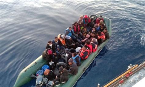 Turkish Coast Guard Rescues 33 Irregular Migrants Off Turkeys