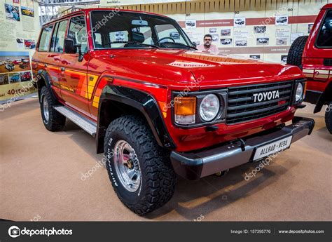 Full size SUV Toyota Land Cruiser J60, 1985. – Stock Editorial Photo ...