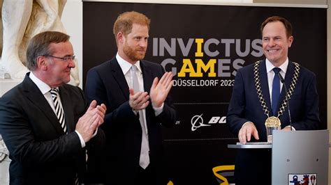 Ob Keller Empf Ngt Harry Duke Of Sussex Und Verteidigungsminister