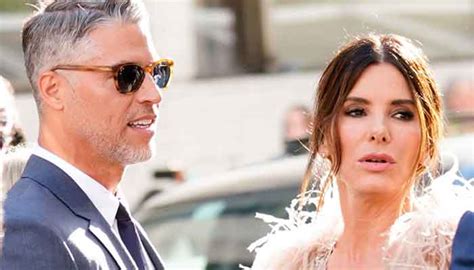 Sandra Bullock’s boyfriend Bryan Randalls cremation ashes delivered to