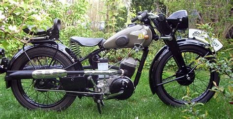 Motorräder aus Nürnberg: ARDIE RZ 200 Peter