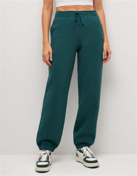 Комплекты женской одежды – купить в интернет-магазине sela