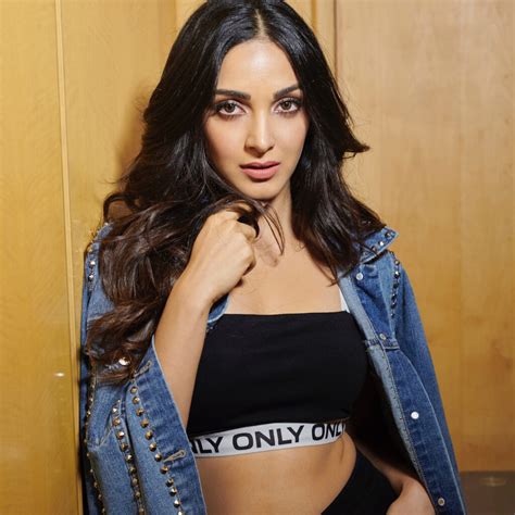 Kiara Advani Hot Sexy Wallpapers P HD Images