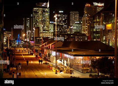 Wynyard Quarter Bars And Restaurants Auckland Waterfront North Island