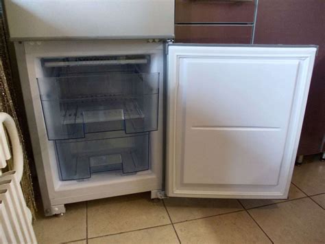 Холодильник Бирюса M118 Б-М118 — купить по низкой цене в интернет ...