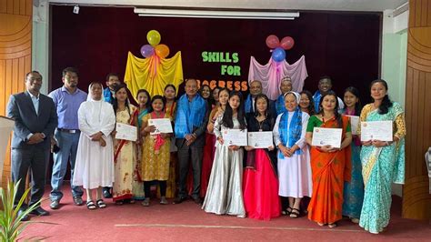 Nepal Tailoring And Beautician Students Graduate