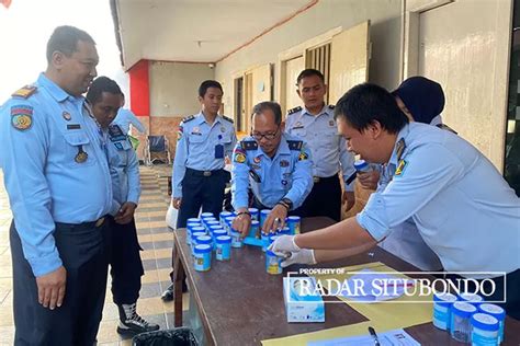 Puluhan Pegawai Rutan Situbondo Dites Urine Hasilnya Negatif Narkoba