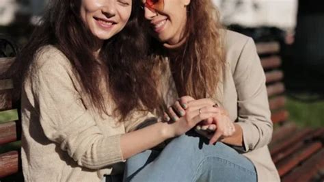 Homosexual Mixed Race Lesbian Couple Loo Stock Video Pond