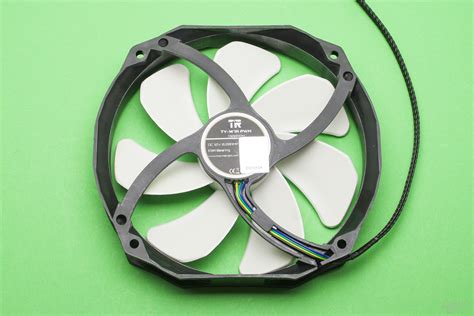 Thermalright ARO-M14: Kühler-Neuauflage des Macho für AMD Ryzen im AM4 ...