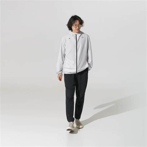 购买 DJI GEAR 轻云防晒衣 | DJI 大疆商城